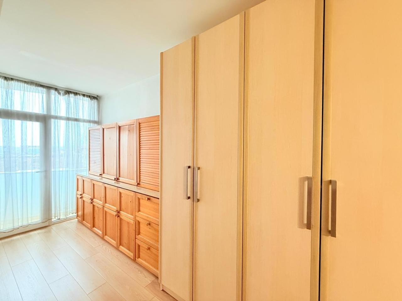 Center Luxury Leilighet